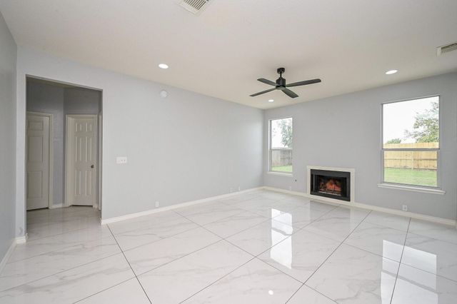 11011 Glenora Drive, Houston, TX 77065