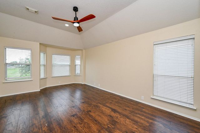 11011 Glenora Drive, Houston, TX 77065