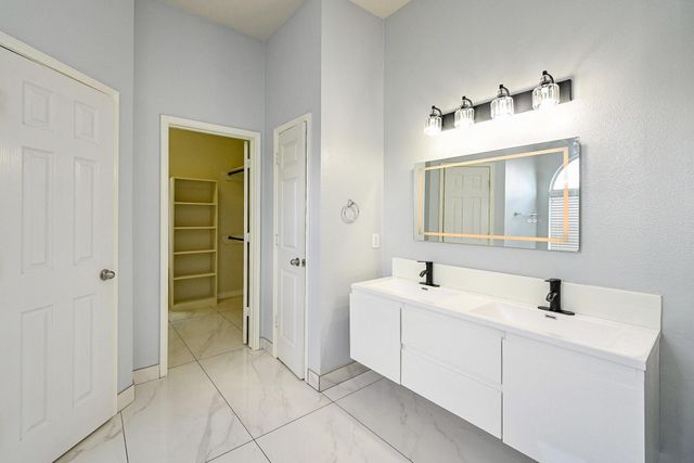 11011 Glenora Drive, Houston, TX 77065