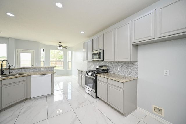 11011 Glenora Drive, Houston, TX 77065
