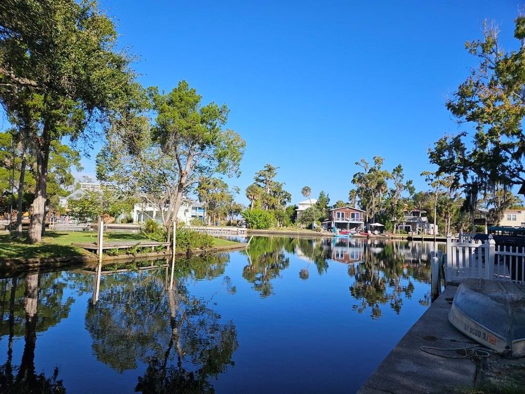 5281 TUNA LANE, Weeki Wachee, FL 34607