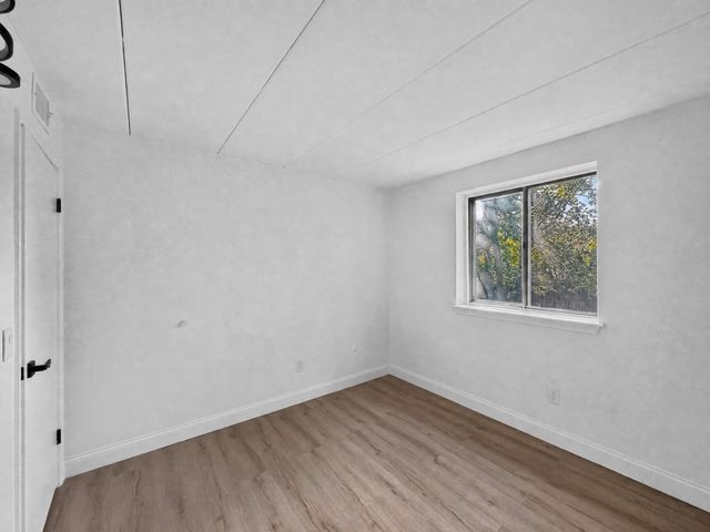 300 Commercial St 23, Braintree, MA 02184