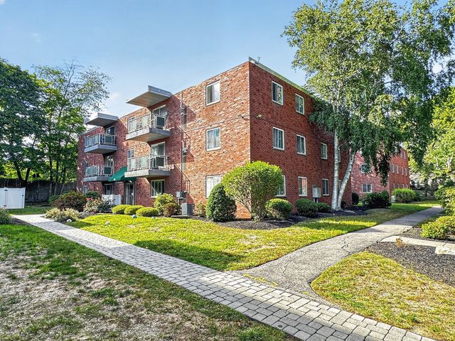 300 Commercial St 23, Braintree, MA 02184