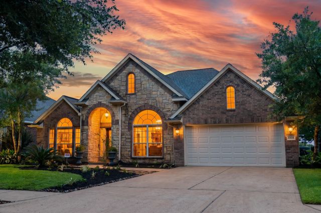 10014 Red Mesa Drive, Houston, TX 77095