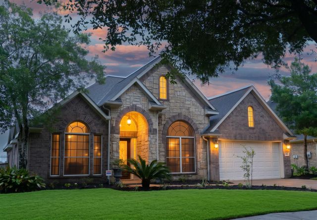 10014 Red Mesa Drive, Houston, TX 77095