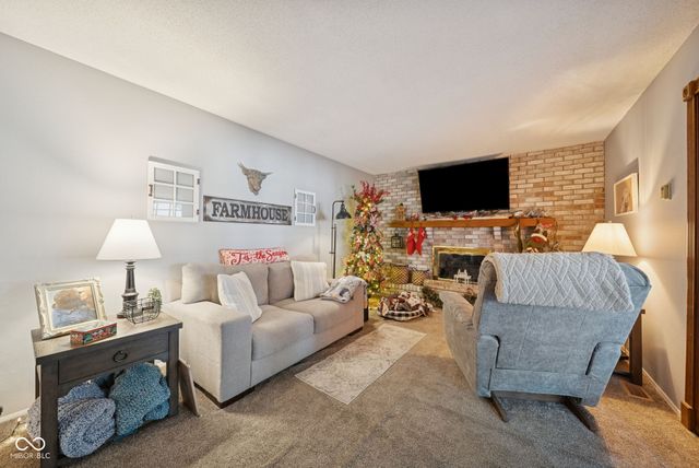 4112 E 74th Avenue, Terre Haute, IN 47805