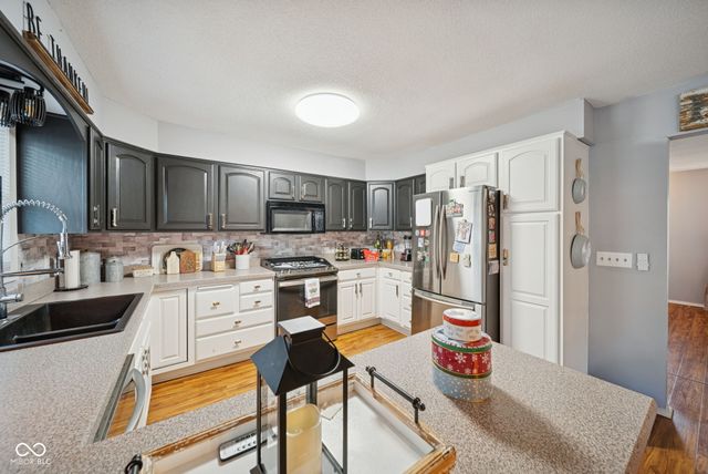 4112 E 74th Avenue, Terre Haute, IN 47805