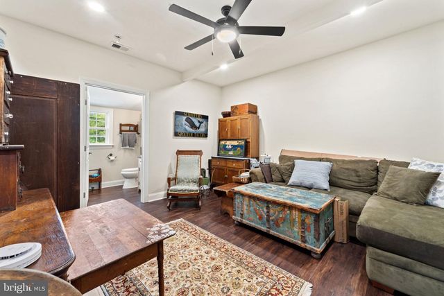 94 E PITTSFIELD ST, Pennsville, NJ 08070