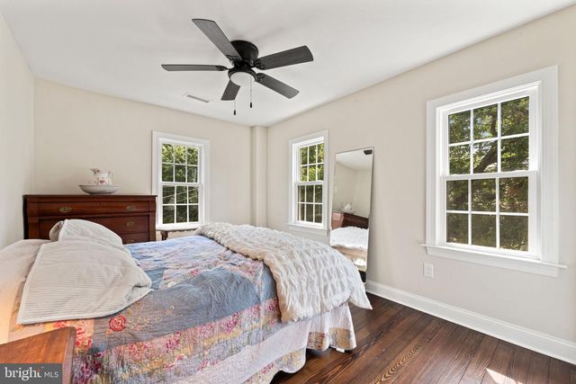94 E PITTSFIELD ST, Pennsville, NJ 08070