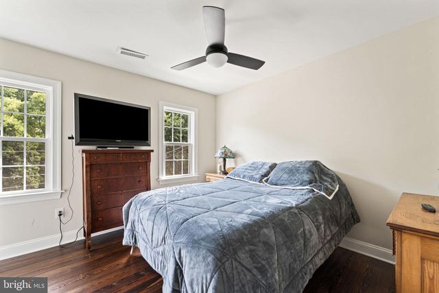 94 E PITTSFIELD ST, Pennsville, NJ 08070