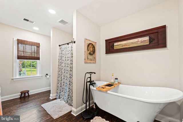 94 E PITTSFIELD ST, Pennsville, NJ 08070