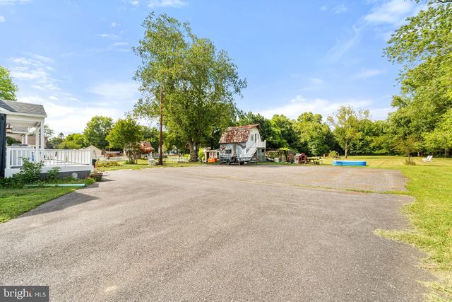 94 E PITTSFIELD ST, Pennsville, NJ 08070