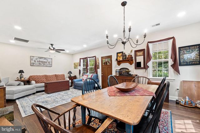 94 E PITTSFIELD ST, Pennsville, NJ 08070