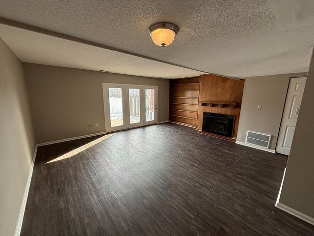 1201 S OLD HWY 63 108, Columbia, MO 65201