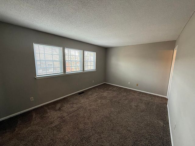 1201 S OLD HWY 63 108, Columbia, MO 65201