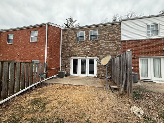 1201 S OLD HWY 63 108, Columbia, MO 65201