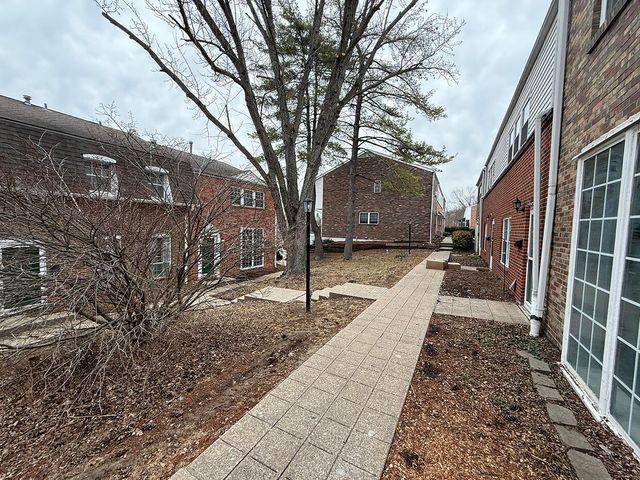 1201 S OLD HWY 63 108, Columbia, MO 65201