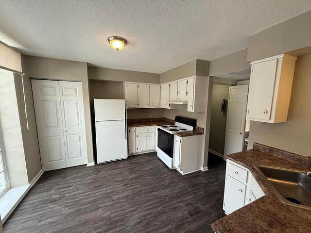 1201 S OLD HWY 63 108, Columbia, MO 65201