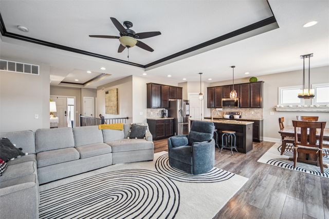 2400 NE 8th Street, Grimes, IA 50111