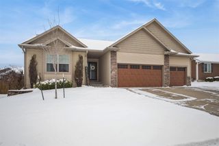 2400 NE 8th Street, Grimes, IA 50111