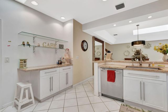 12610 Crystal Pointe Drive C, Boynton Beach, FL 33437