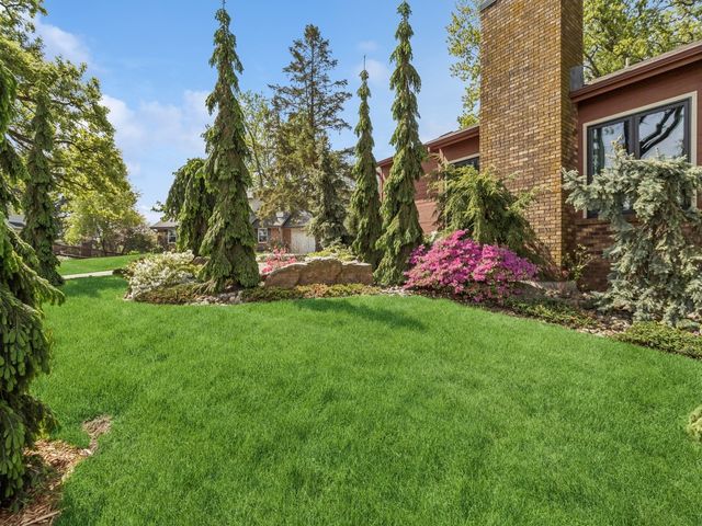 2900 Virginia Place, Des Moines, IA 50321