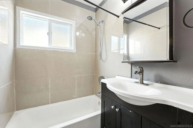 4096 Epsilon St., San Diego, CA 92113