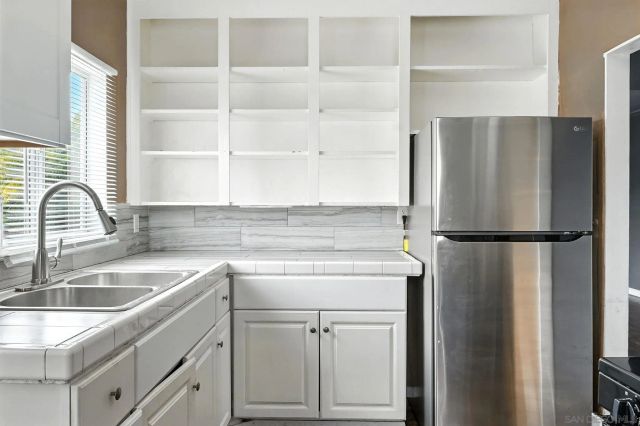 4096 Epsilon St., San Diego, CA 92113