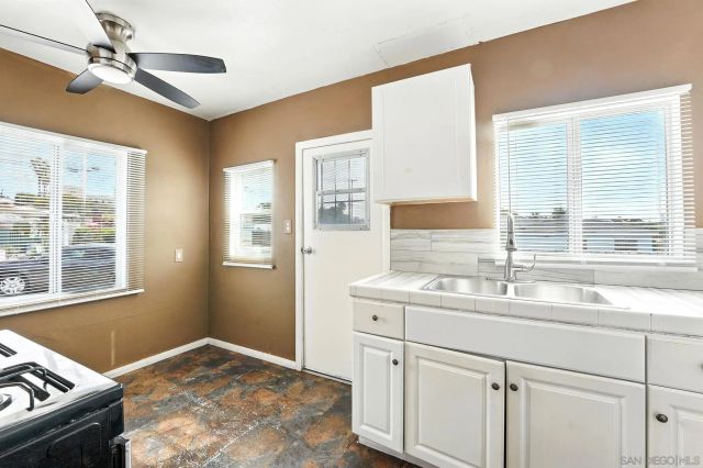 4096 Epsilon St., San Diego, CA 92113