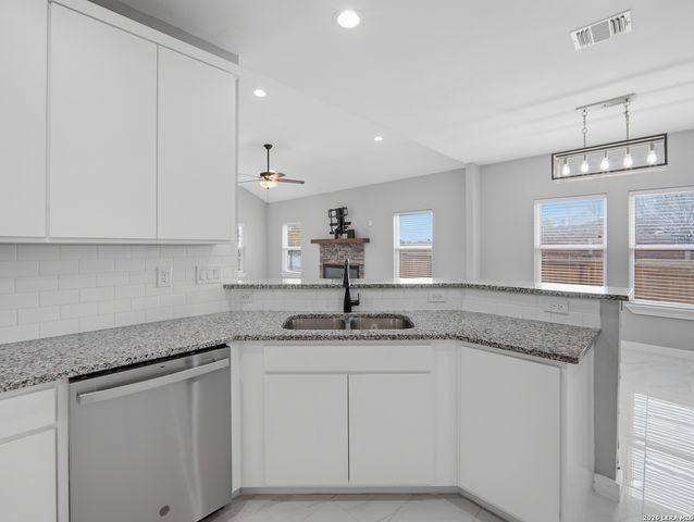 11319 Par One, San Antonio, TX 78221