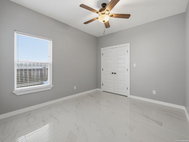 11319 Par One, San Antonio, TX 78221