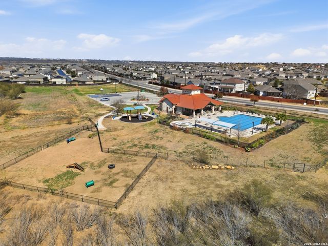 11319 Par One, San Antonio, TX 78221