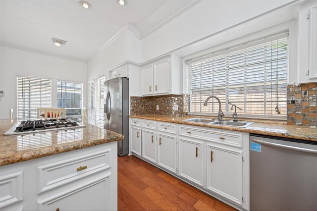 5915 Sean Court, Humble, TX 77346