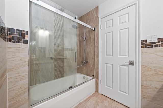 5915 Sean Court, Humble, TX 77346