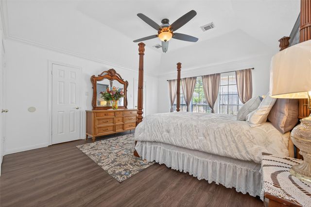 5915 Sean Court, Humble, TX 77346