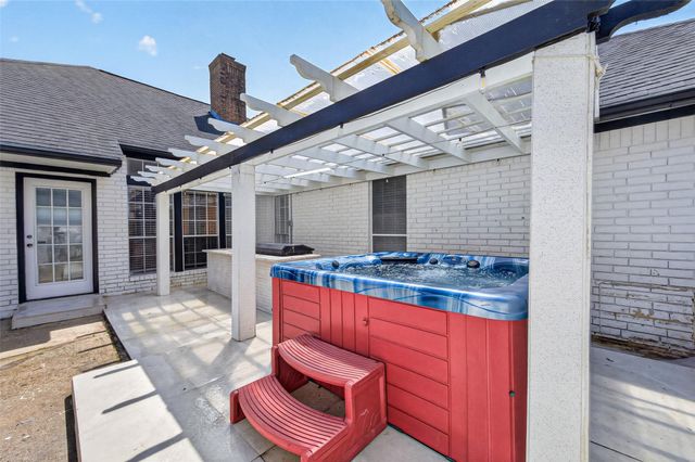 5915 Sean Court, Humble, TX 77346