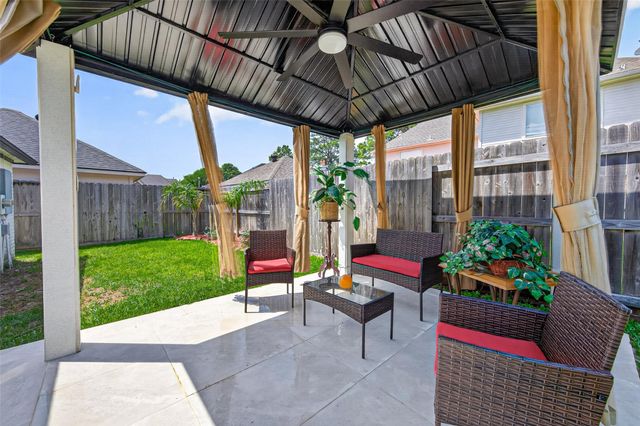 5915 Sean Court, Humble, TX 77346