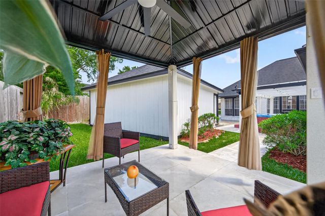 5915 Sean Court, Humble, TX 77346