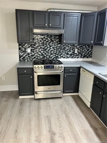 598 Rte 303, Blauvelt, NY 10913