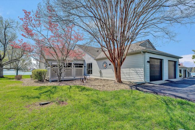 175 Clubhouse Tower DR, Moneta, VA 24121