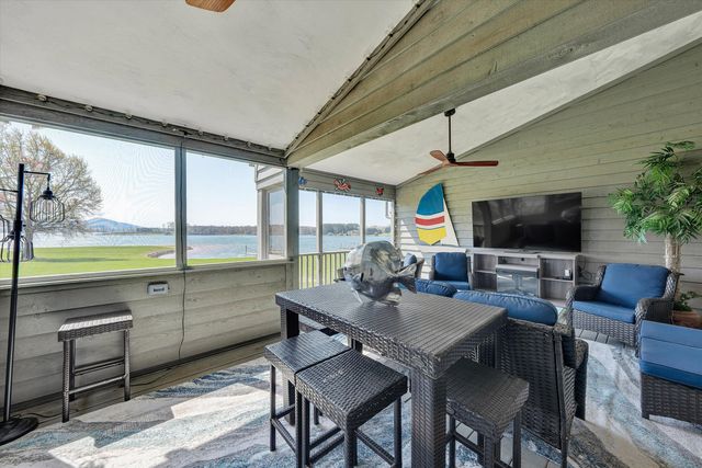 175 Clubhouse Tower DR, Moneta, VA 24121