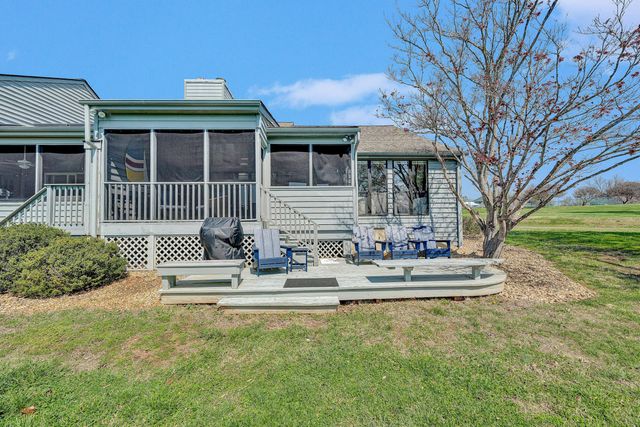 175 Clubhouse Tower DR, Moneta, VA 24121