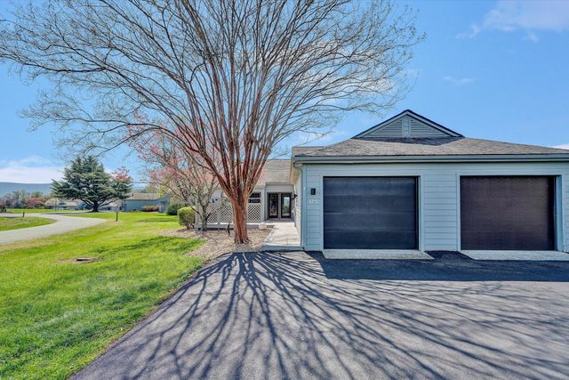 175 Clubhouse Tower DR, Moneta, VA 24121