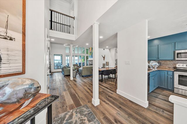 175 Clubhouse Tower DR, Moneta, VA 24121