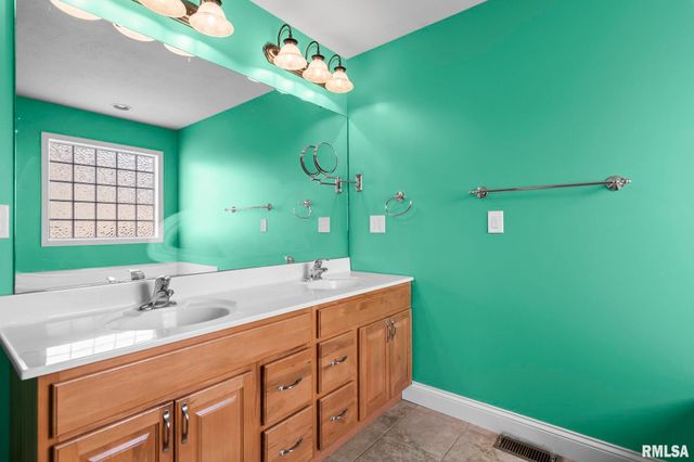 3508 WEXFORD Drive, Springfield, IL 62704