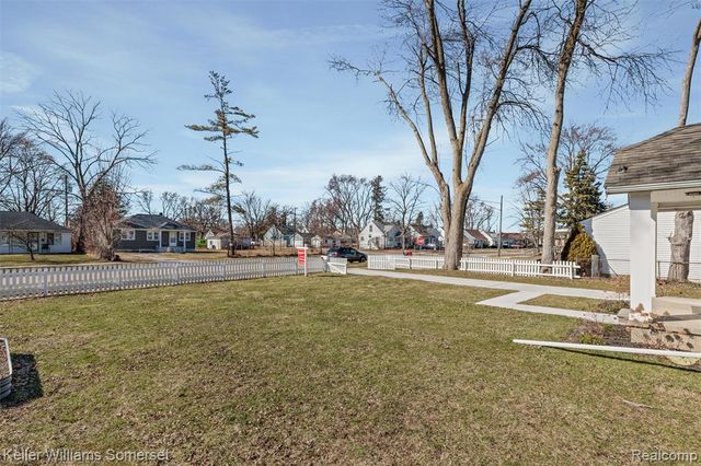 28578 Marshall Street, Southfield, MI 48076