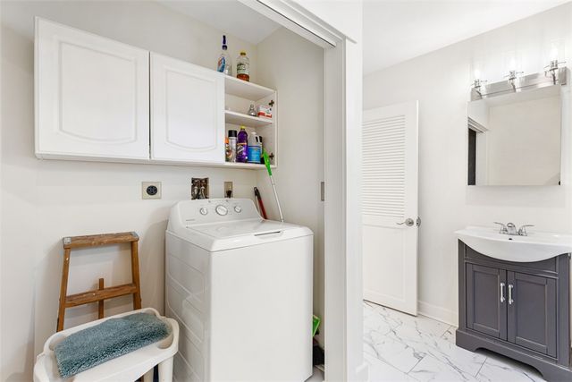 31 Washington Street, Warren, RI 02885