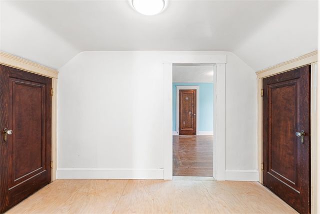 31 Washington Street, Warren, RI 02885