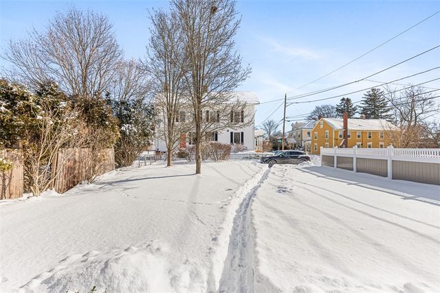 31 Washington Street, Warren, RI 02885