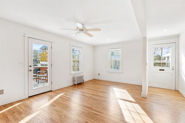 31 Washington Street, Warren, RI 02885